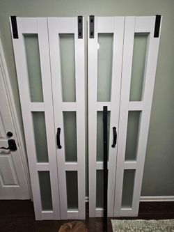 Bi-fold Barn Doors (48"x 84")