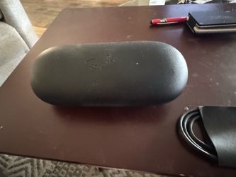 Wayfair Ray-Ban charger