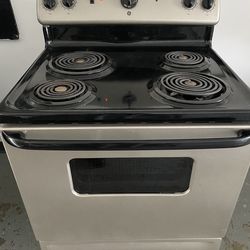 Like New Electric Stove Stainless Steel