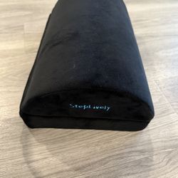 Footrest For Under Desk At Work 