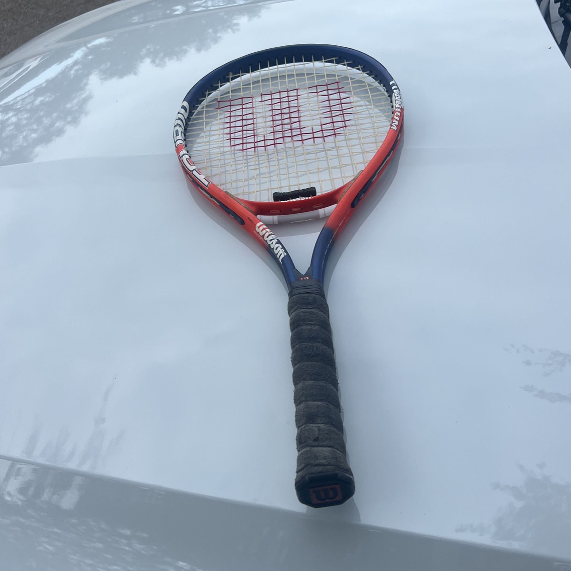 Wilson l2 4 1/4 grip 2  tennis rackets