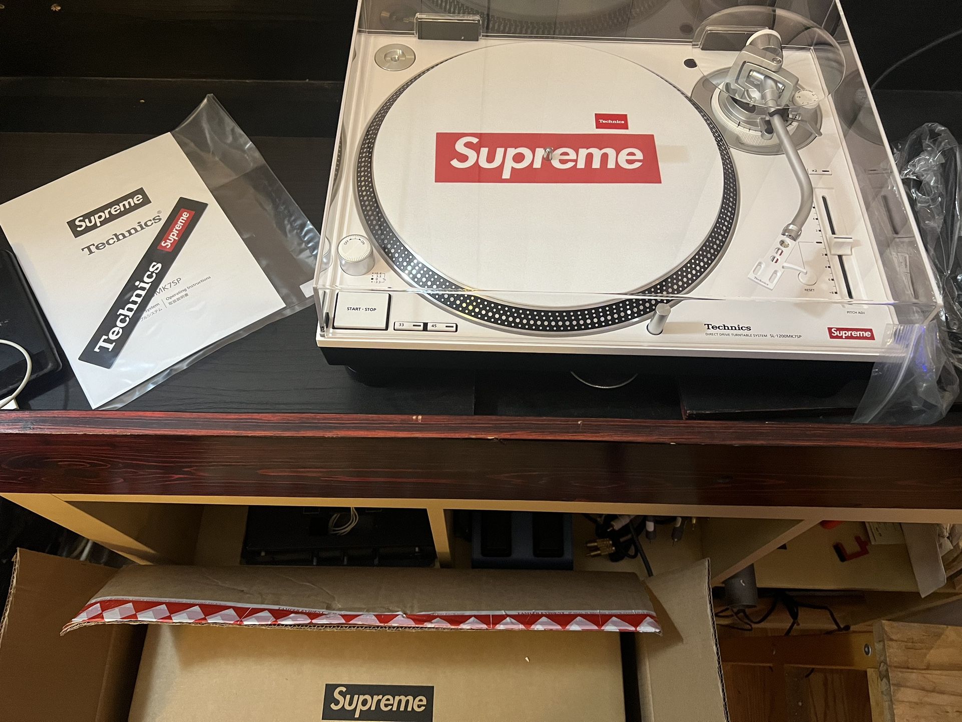 TECHNICS 1200’s SUPREME LIMITED EDITION BRAND NEW