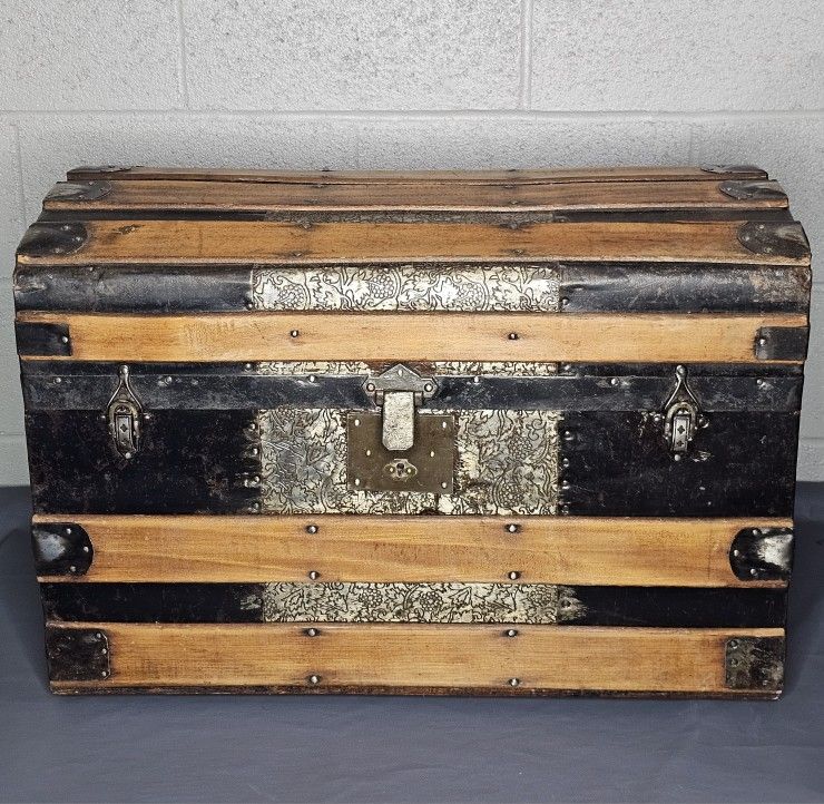 Antique pirates captains chest Trunk Metal and Wood 28
