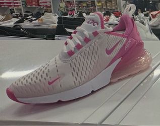 Nike 270 shoes