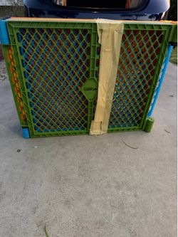 North States Superyard Baby Play Yard / Safety Gate – 8 Panel
