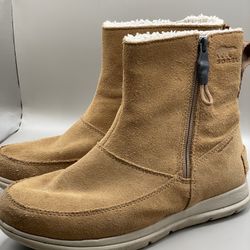 Sorel Boots Size 37/6.5