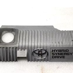 2010-2015 TOYOTA PRIUS 1.8L HYBIRD SYNERGY DRIVE ENGINE COVER OEM, 11(contact info removed)0