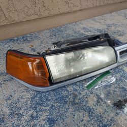 Passenger Headlight For 1991 Mazda 323, OEM Part