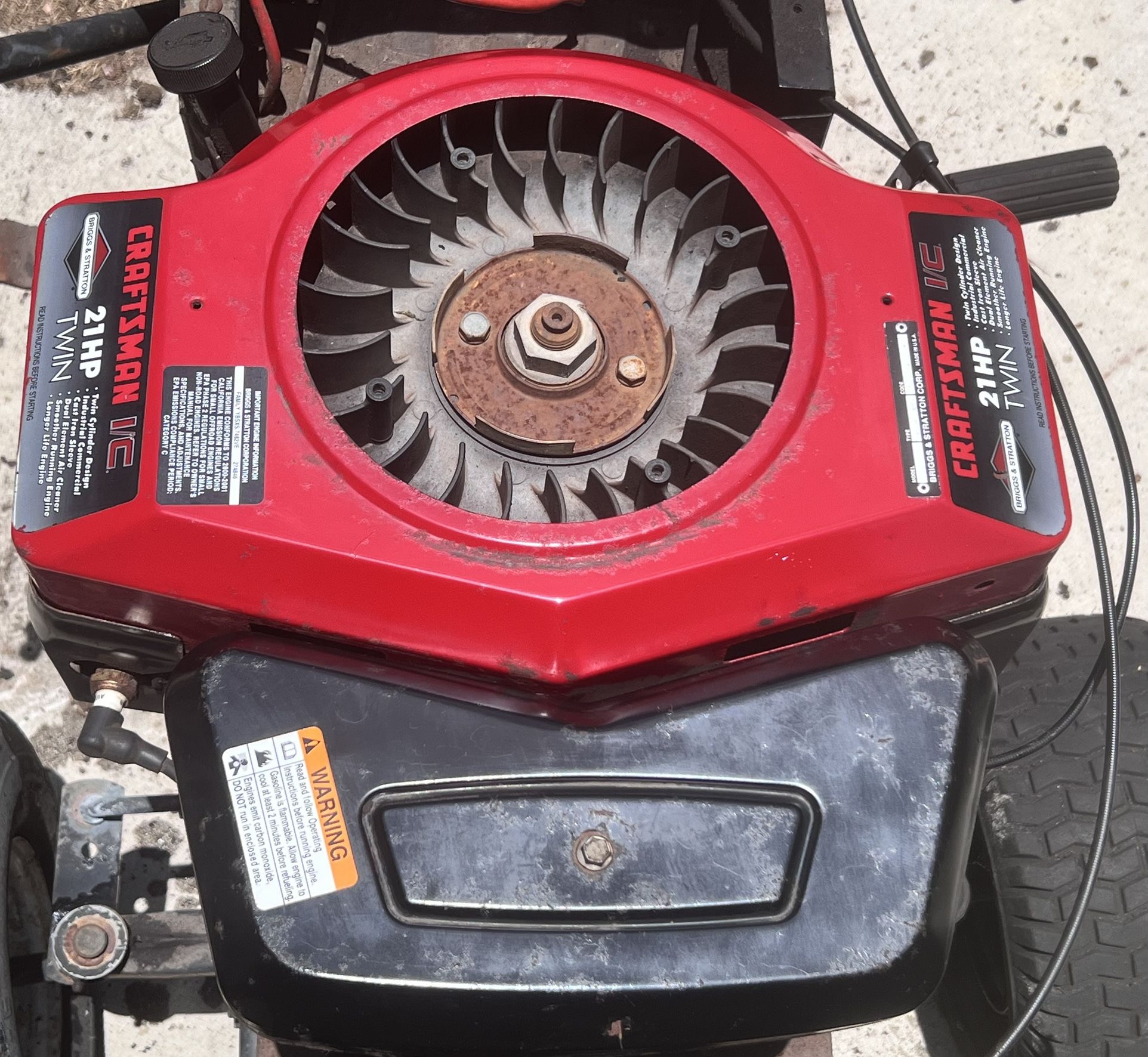 Briggs And Stratton 21hp Twin For A Craftsman LT1000 Riding Mower