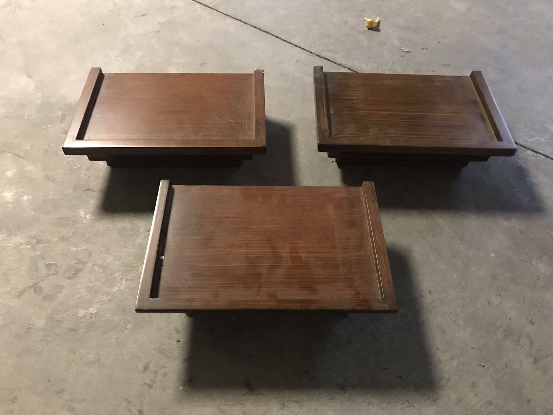 Set Of 3 Decorative Shelves