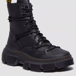 Doc Martens DMXL Size 10M