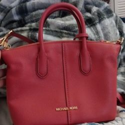 Med Size Michael Kors Pink Purse