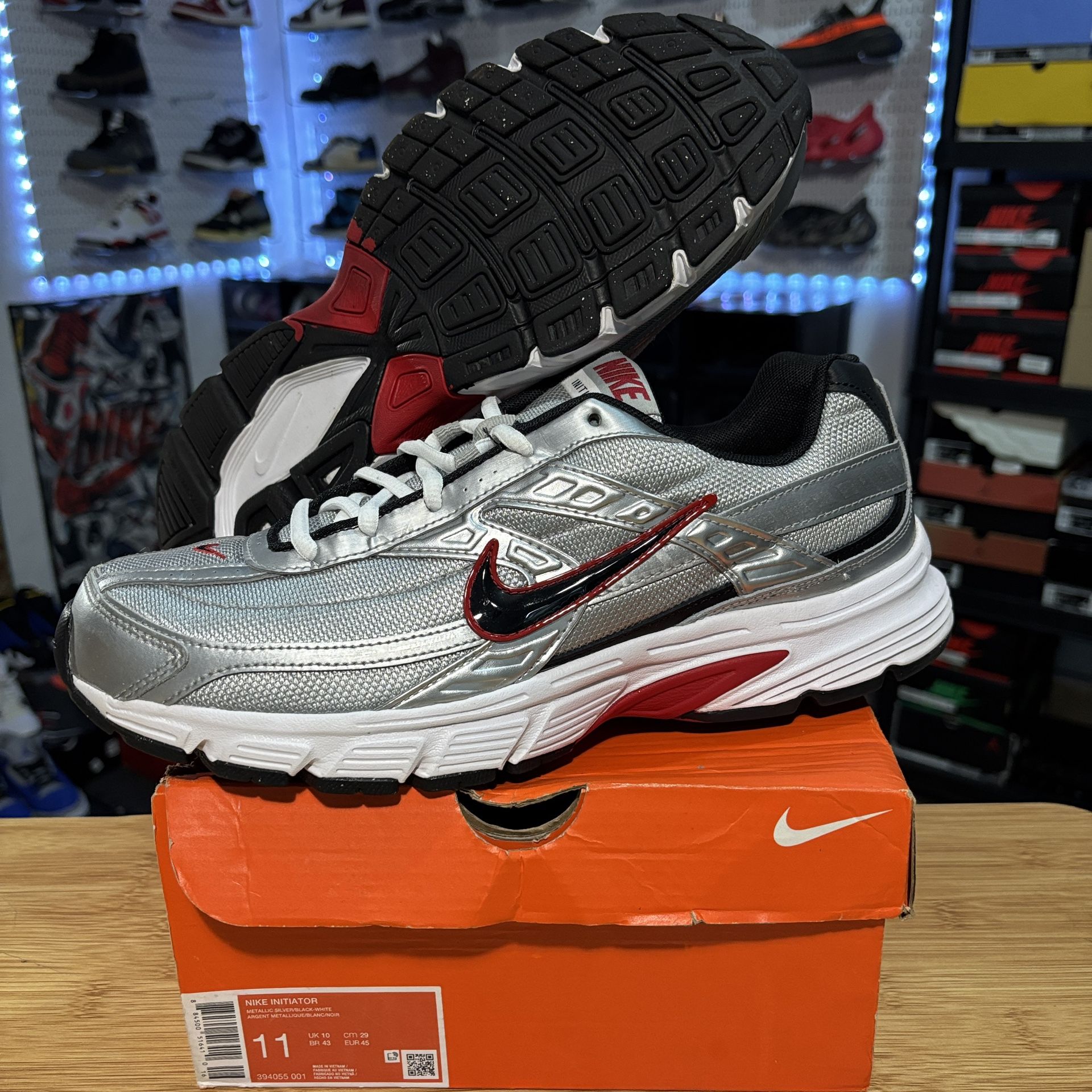 NIKE INITIATOR RUNNING SHOES SIZE 11