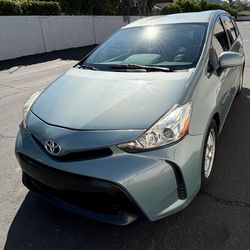 2016 Toyota Prius V