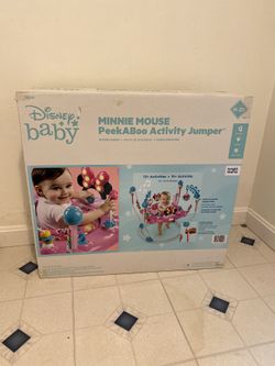Disney Baby Minnie Mouse Peek-A-Boo Activity Jumper.