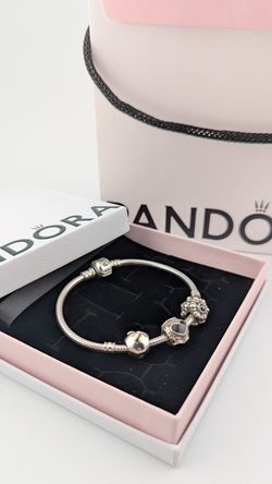 ✨ Sterling Silver Pandora Charm Bracelet✨