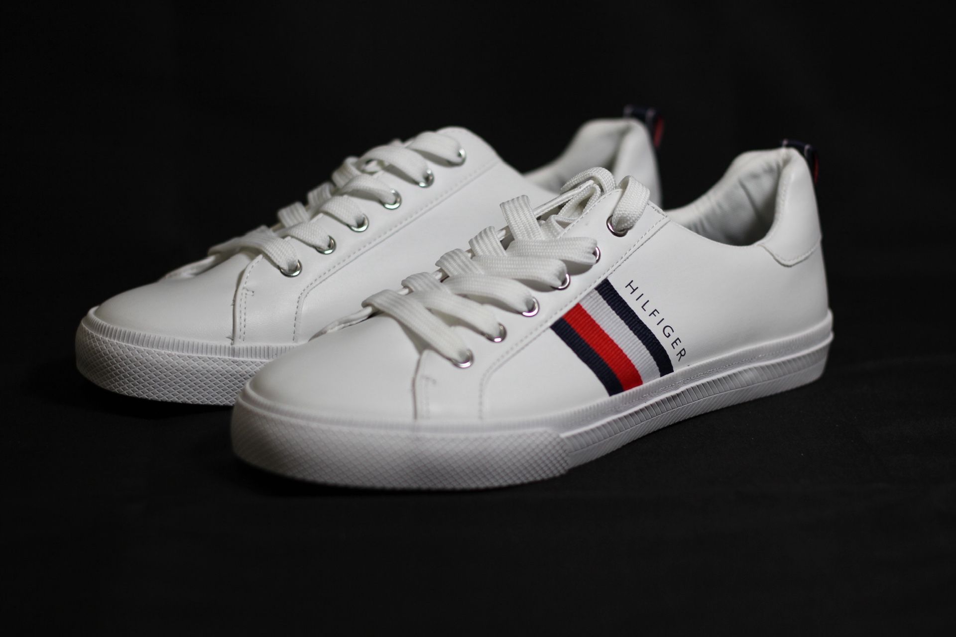 Tommy Hilfiger Landon White Multi LL Men’s Sneakers Size 7M Low Top Casual Shoes