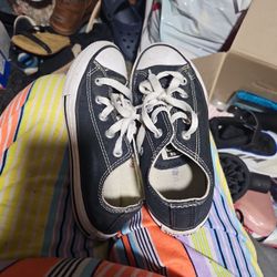 Nice Size 13 Nike Boy Skater Shoes