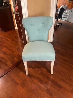 Beautiful aqua blue  accent chair cloth material, buttons, nail heads. Clean . Very good condition