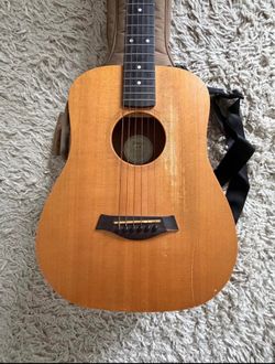 Baby Taylor 305-GB with Case
