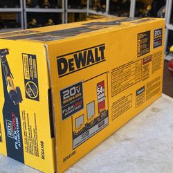 DEWALT 4-1/2 to 5 in. Paddle Switch Angle Grinder with FLEXVOLT ADVANTAGE (Tool Only)