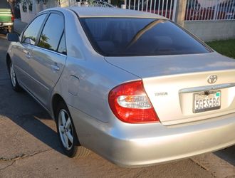 2004 Toyota Camry