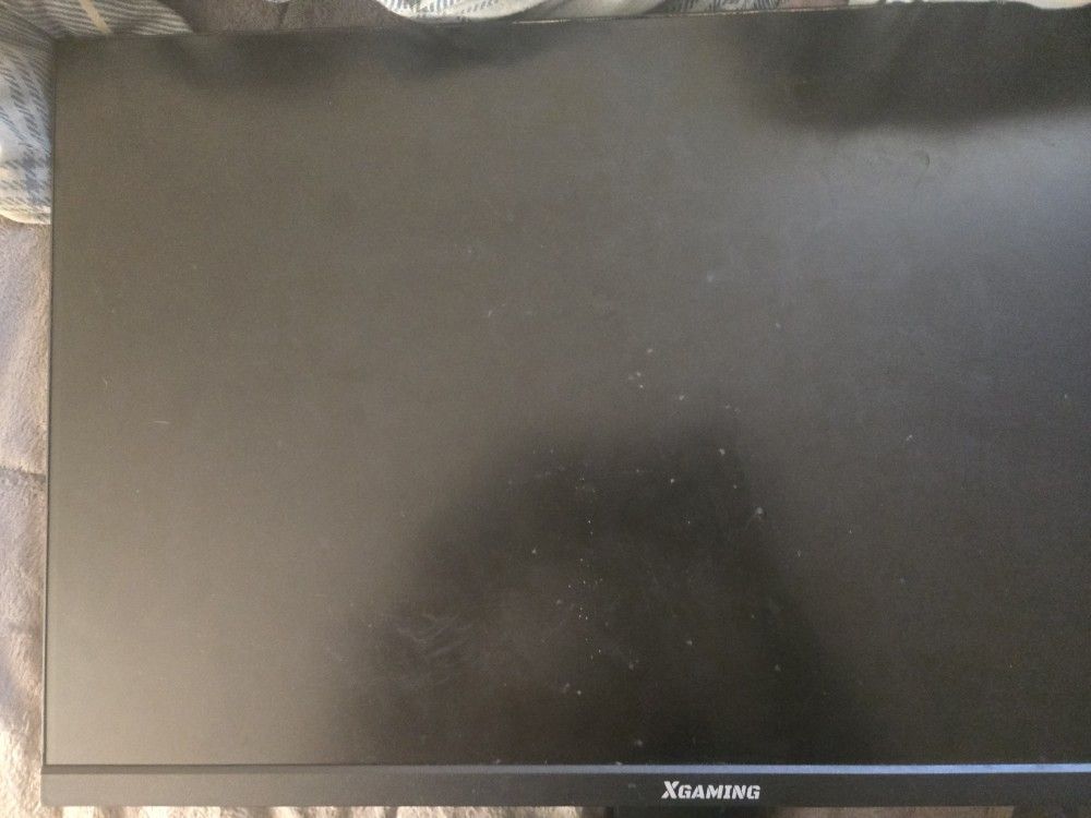 Gaming Pc + XGAMING MONITOR + Air Pod 2 Pros