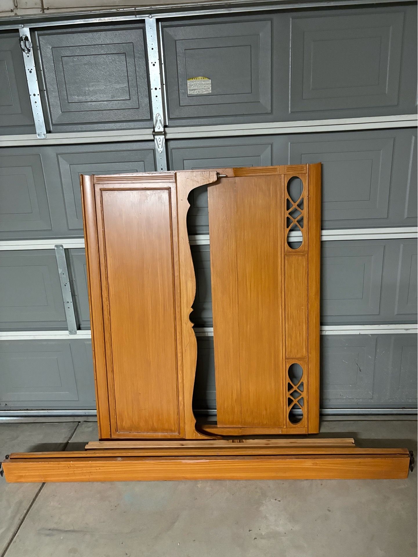 Vintage Wooden Full Size Bed Frame Set - Furniture - Simi Valley