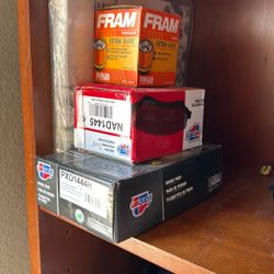 Brake Pads Front & Rear & Oil Filter 
