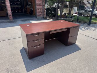 Executive Commercial-Grade Office Desk (72" x 36" x 28.5")