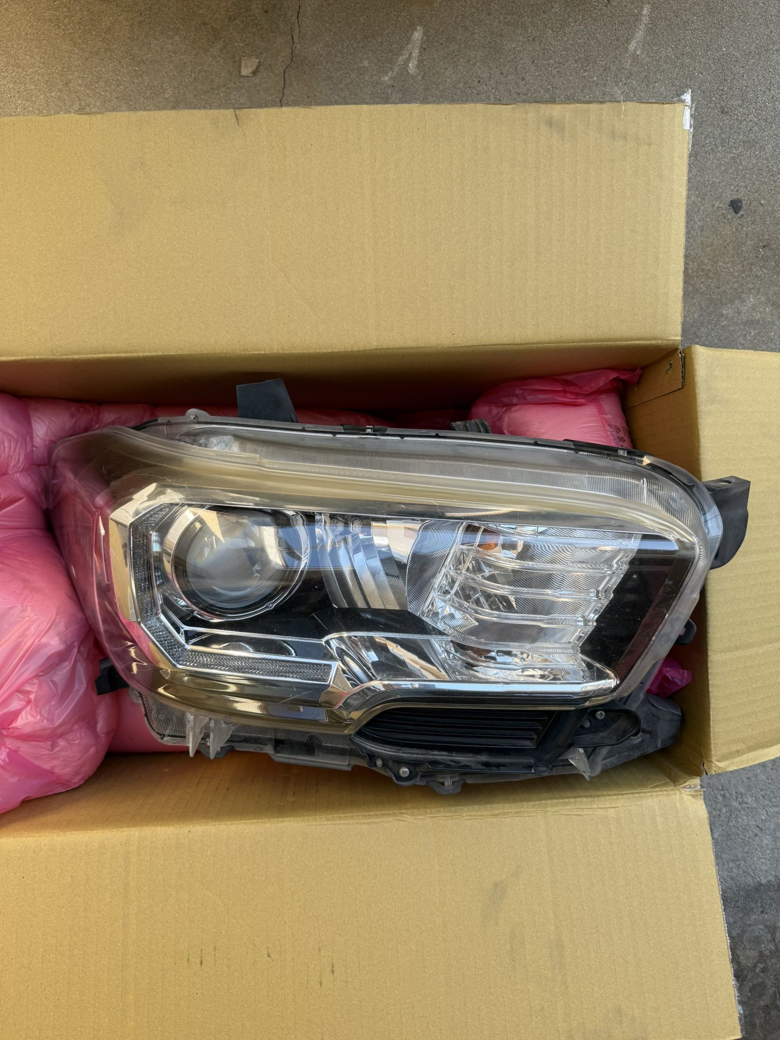 2017 Tacoma TRD Headlight Passenger