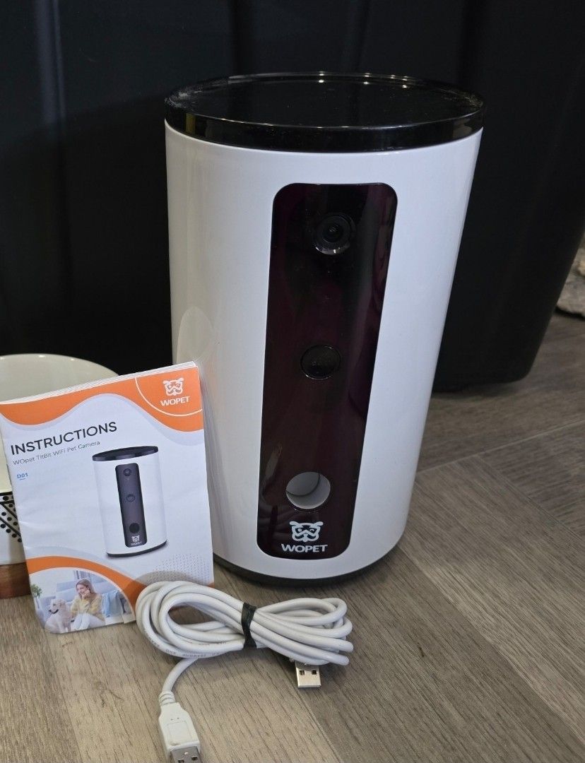 Smart Pet Camera, Dog Treat Dispenser