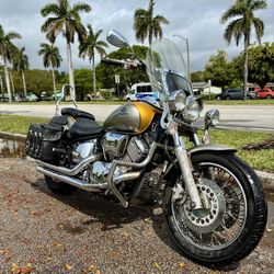 1999 Yamaha Vstar 1100 
