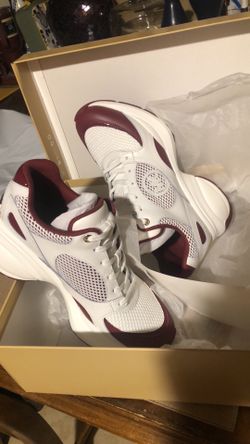 New Michael kors sneakers size 9.5