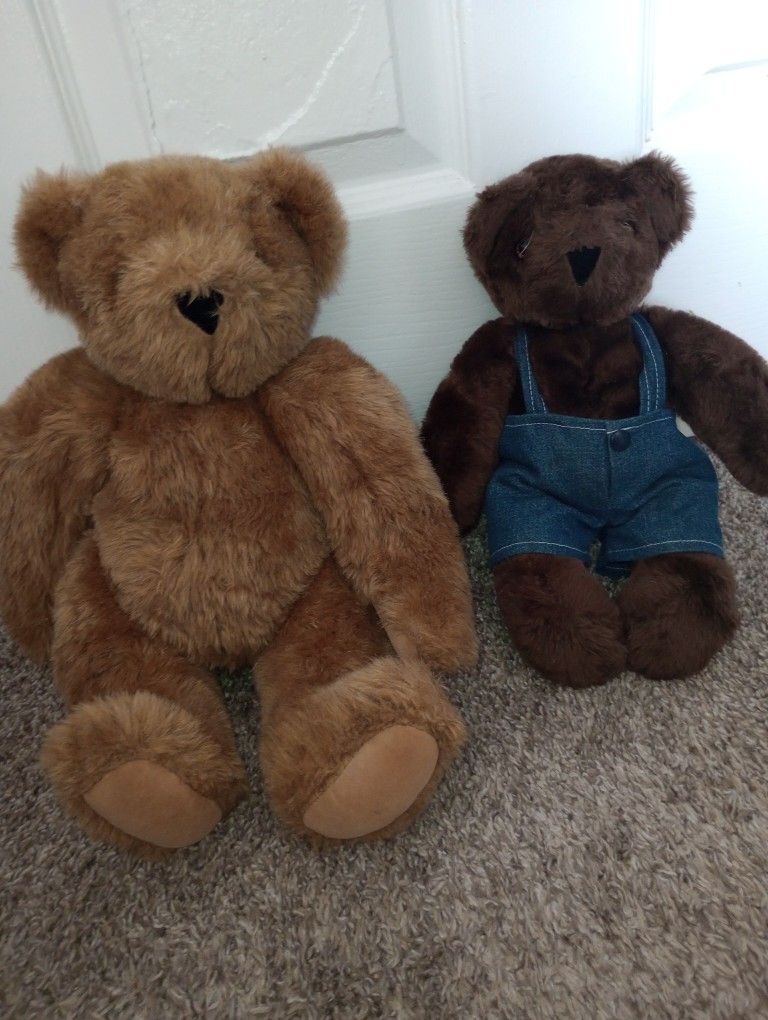 Set of two Vermont teddy bear company teddy bears