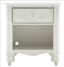 Stanley Young America Isabella Nightstand