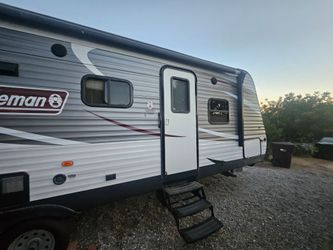 Coleman Travel Trailer 2018
