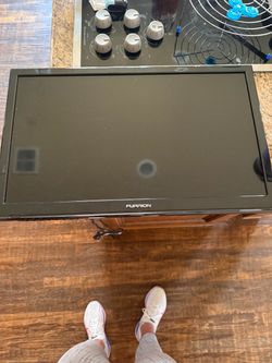 Furrion 24" FHD LED TV RV/MotorhomeCamper With Remote