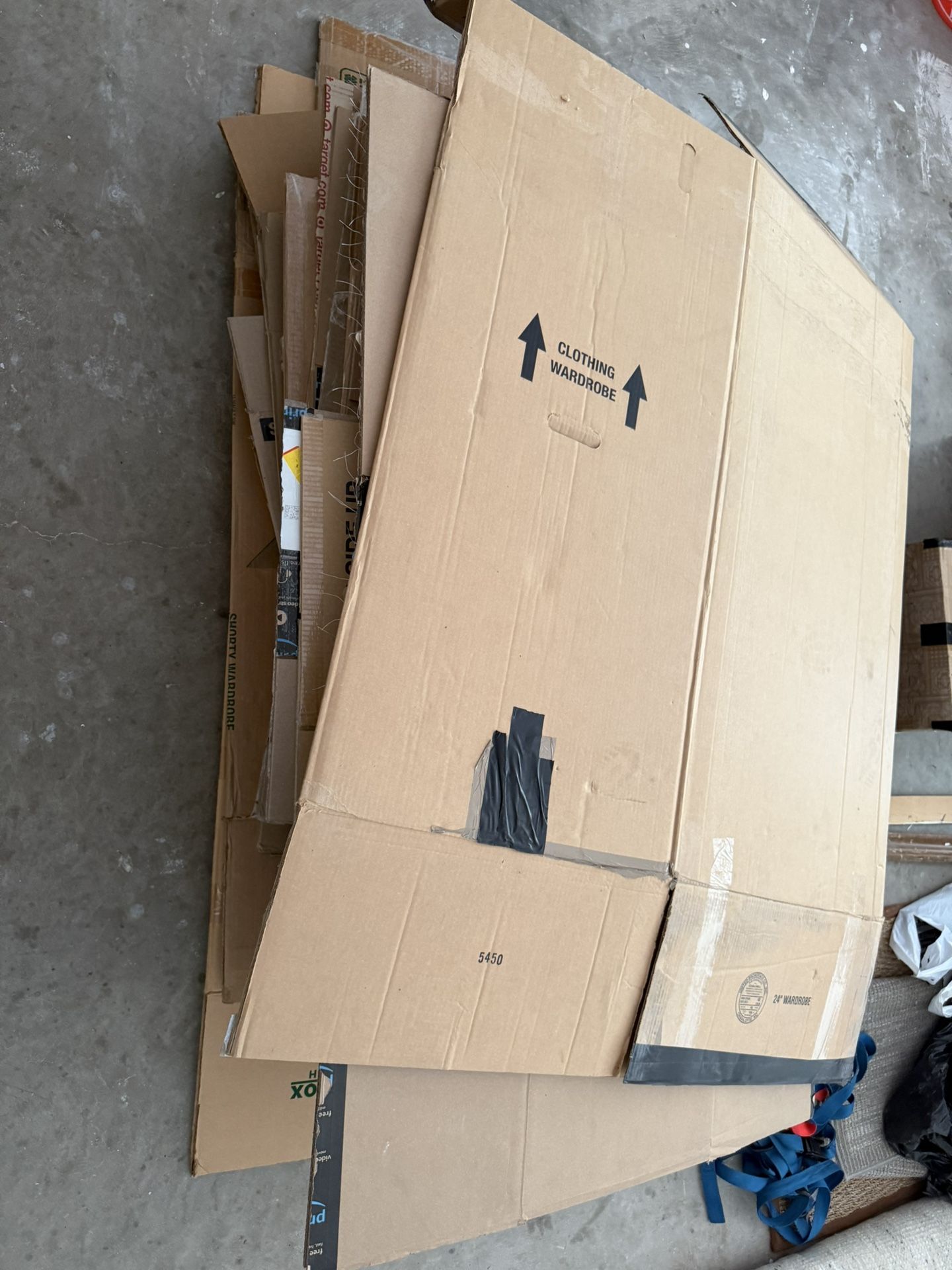 FREE - Moving Boxes (all sizes) and 3 Wardrobes