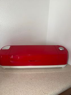 Cricut Explore Air 2 – Works Great – Red