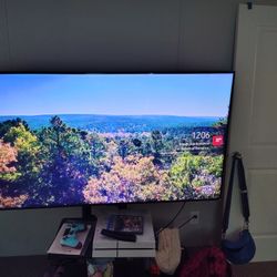 Samsung TV, Rolling Stand, Limited Edition PS4 Combo 