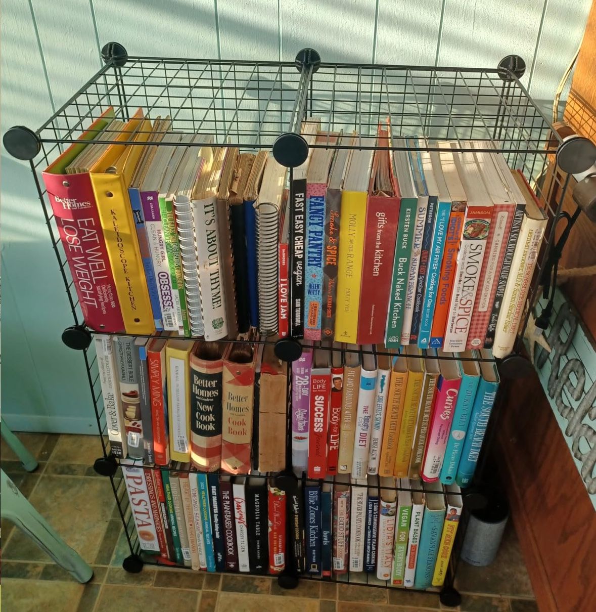 Cube Wire Grid Stackable Storage Shelves