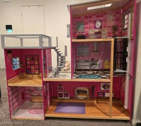🎀 KidKraft Barbie Dollhouse – Good Condition! 🎀