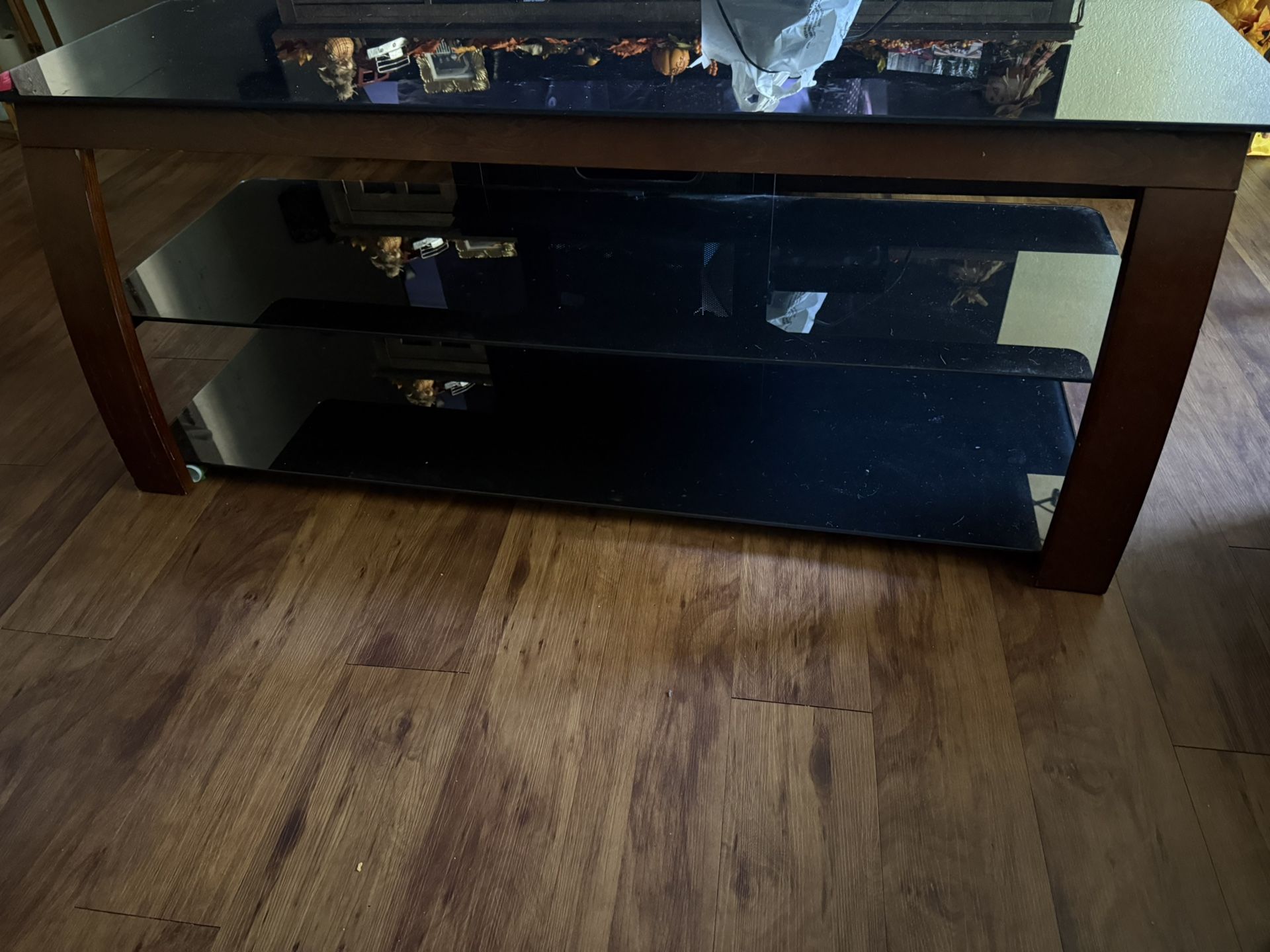 Tv Stand 65”