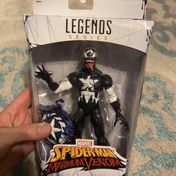 Spiderman Maximum Venom Action Figure 