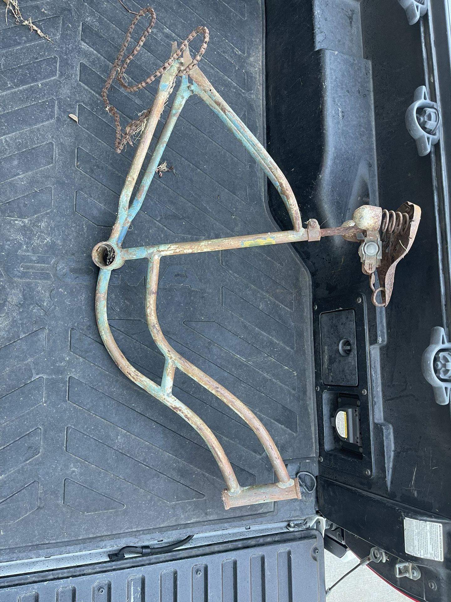 Prewar Girls Frame