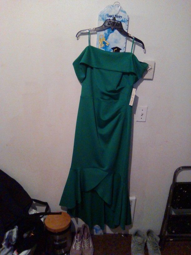 Eliza J Dress Size 16