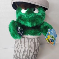 VTG w Tag Applause Sesame Street Oscar Grouch In Trash Can Stuffed Animal Plush