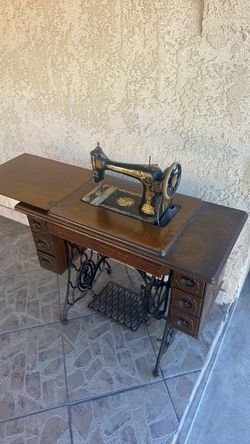 Singer sewing machine