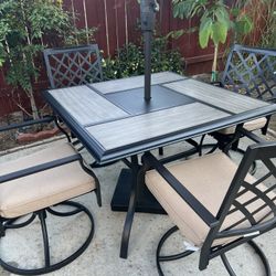 Outdoor Patio Table With Swivel Chairs And Cushions 